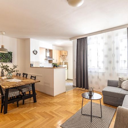 Gozsdu White Raven Residence 305 Budapest Bagian luar foto