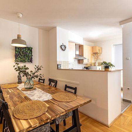 Gozsdu White Raven Residence 305 Budapest Bagian luar foto
