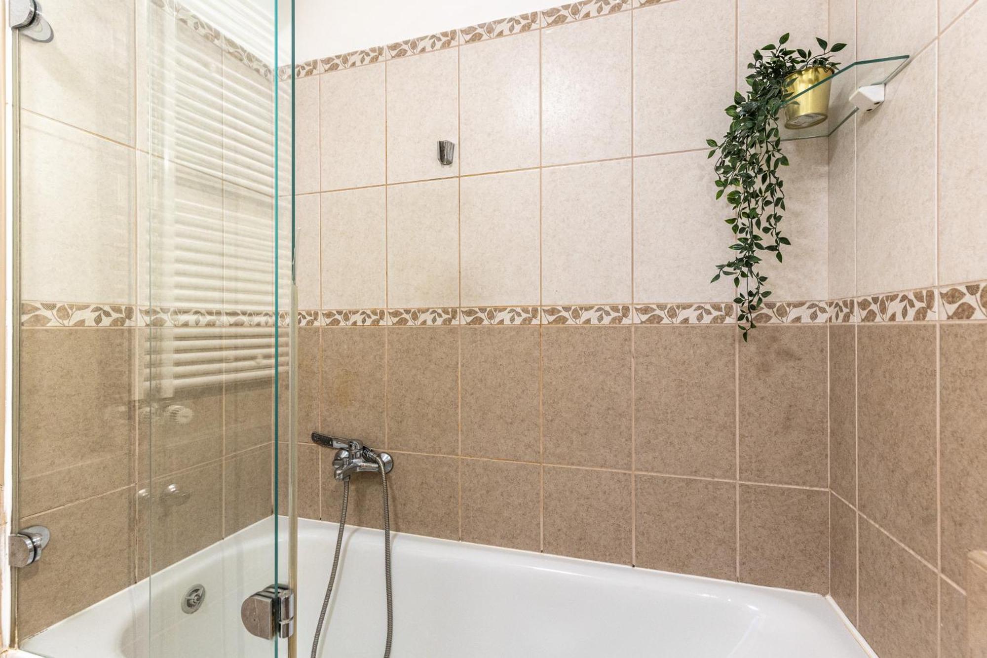Gozsdu White Raven Residence 305 Budapest Bagian luar foto